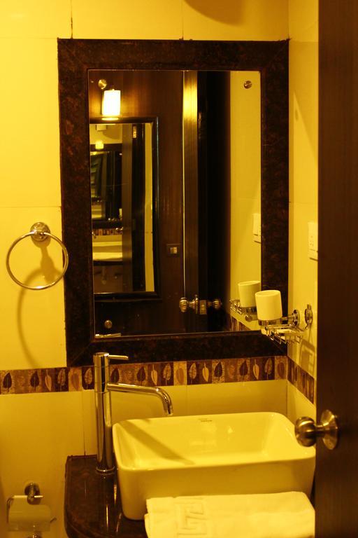 M The Business Hotel Vāsco Da Gāma Quarto foto